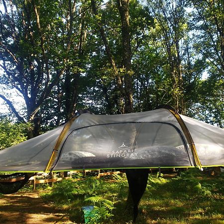 D'En Haut Tentes Suspendues Hotel Saint-Pardoux-lʼOrtigier Kültér fotó